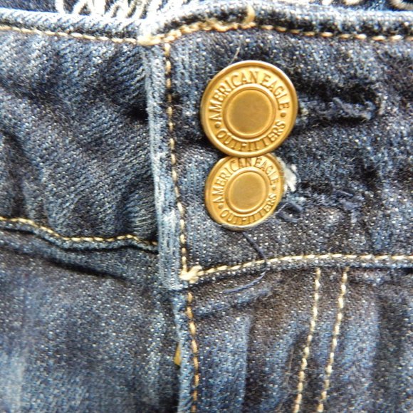 Size: 6 American Eagle Artist Women's Distressed Cut-off Denim Shorts - Picture 11 of 11